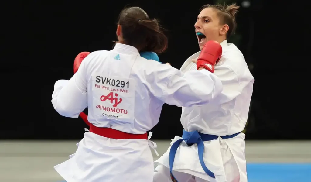 Donne nel karate, Silvia Semeraro durante un kumite.